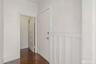 7843 Stroud Ave N, Seattle, WA 98103 - Photo 8