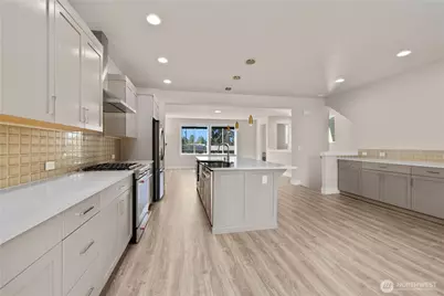 2204 176th Place SW #3, Lynnwood, WA 98037 - Photo 4