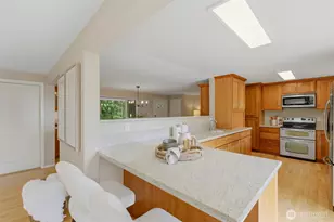 919 Lummi Dr, Fox Island, WA 98333 - Photo 10