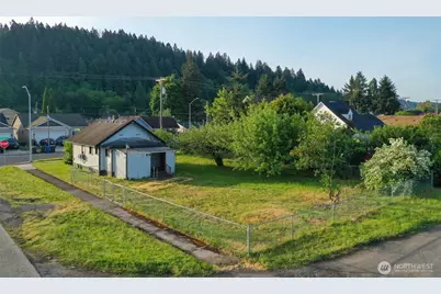 301 S Gold Street, Centralia, WA 98531 - Photo 6
