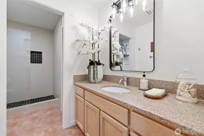 27621 NE Quail Creek Drive, Redmond, WA 98053 - Photo 32