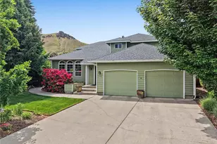 718 Kriewald Ct, Wenatchee, WA 98801 - Photo 1