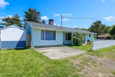 220 Grand Army Street, Westport, WA 98595 - Photo 1