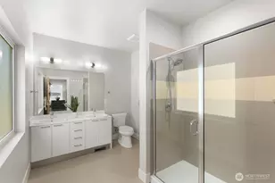 13110 SE 219th Pl, Kent, WA 98031 - Photo 20