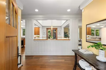 4810 Rose Avenue NE, Bainbridge Island, WA 98110 - Photo 6