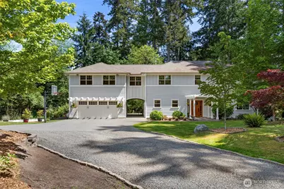 4810 Rose Avenue NE, Bainbridge Island, WA 98110 - Photo 1