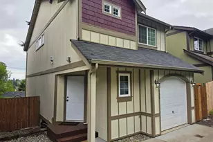336 N Lafayette Ave, Bremerton, WA 98312 - Photo 2