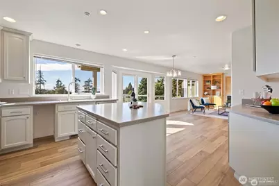 2255 Aviator Lane, Oak Harbor, WA 98277 - Photo 10