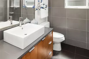 219 12th Ave E, Seattle, WA 98102 - Photo 18