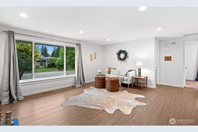 7819 28th Street W, University Place, WA 98466 - Photo 6