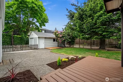 7819 28th Street W, University Place, WA 98466 - Photo 34