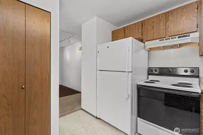 8111 NE 157th, Kenmore, WA 98028 - Photo 12