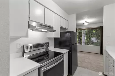 16200 NE 12th Court #D59, Bellevue, WA 98008 - Photo 8