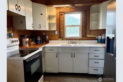 114 S 3rd Street, Coulee City, WA 99115 - Photo 4