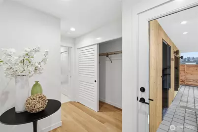 3646 Greenwood Avenue N #B, Seattle, WA 98103 - Photo 2