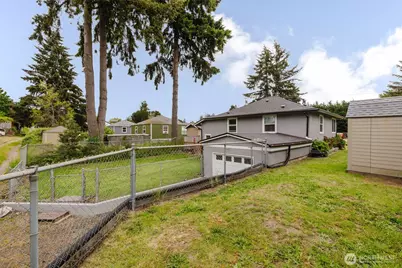 1125 S National Avenue, Bremerton, WA 98312 - Photo 26