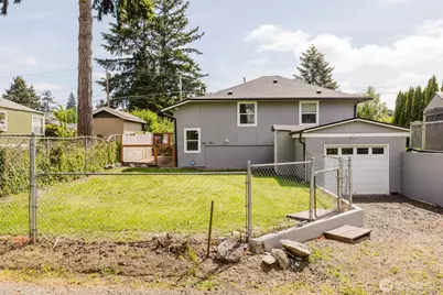 1125 S National Avenue, Bremerton, WA 98312 - Photo 30