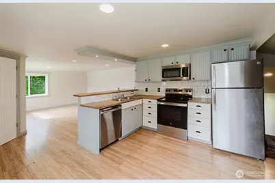 1125 S National Avenue, Bremerton, WA 98312 - Photo 10