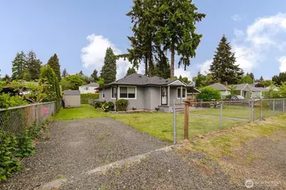 1125 S National Avenue, Bremerton, WA 98312 - Photo 2