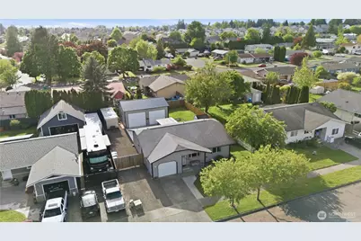 402 Johnson Street, Enumclaw, WA 98022 - Photo 2