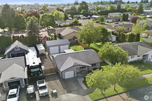 402 Johnson St, Enumclaw, WA 98022 - Photo 2
