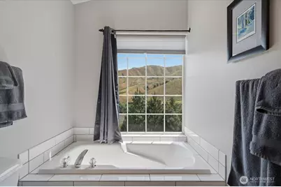 2432 Jeffrey Court, Wenatchee, WA 98801 - Photo 20
