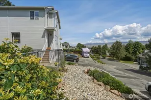 2432 Jeffrey Ct, Wenatchee, WA 98801 - Photo 2