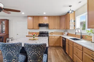 1813 Charles St, DuPont, WA 98327 - Photo 10