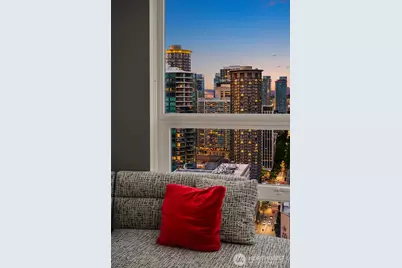121 Stewart Street #2501, Seattle, WA 98101 - Photo 16
