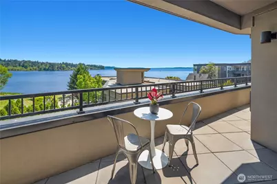 9123 NE Juanita Drive #205, Kirkland, WA 98034 - Photo 2