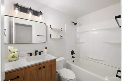 8725 124th Street E, Puyallup, WA 98373 - Photo 22