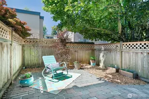6551 5th Ave NE, Seattle, WA 98115 - Photo 8