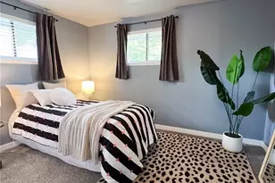 811 Hilltop Ave, Kent, WA 98031 - Photo 8