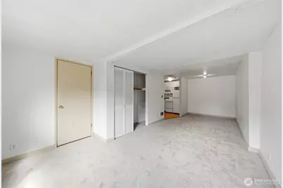 10330 Stone Avenue N, Seattle, WA 98133 - Photo 28