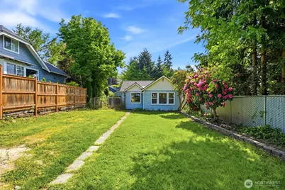 10330 Stone Avenue N, Seattle, WA 98133 - Photo 30