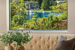 3253 Hunts Point Rd, Bellevue, WA 98004 - Photo 30