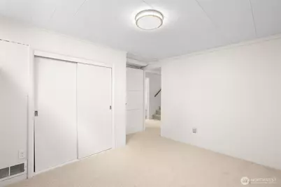 2402 Union Avenue NE, Renton, WA 98059 - Photo 20