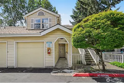 2660 118th Avenue SE #8-203, Bellevue, WA 98005 - Photo 2