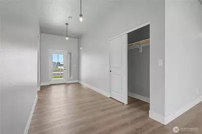 523 N Lessor Loop, Moses Lake, WA 98837 - Photo 2