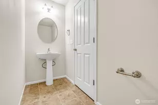 6048 Park St E, Fife, WA 98424 - Photo 6