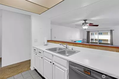 22213 6th Avenue S #203, Des Moines, WA 98198 - Photo 26