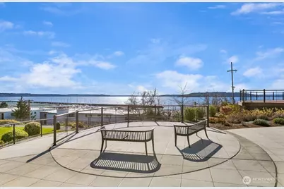 22213 6th Avenue S #203, Des Moines, WA 98198 - Photo 32