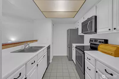 22213 6th Avenue S #203, Des Moines, WA 98198 - Photo 16