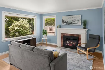 2129 42nd Avenue SW, Seattle, WA 98116 - Photo 4