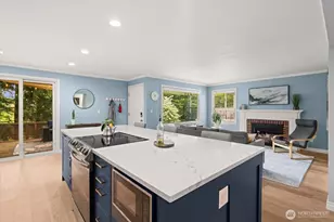2129 42nd Ave SW, Seattle, WA 98116 - Photo 2