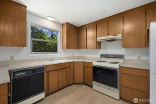 31 Crescent Cir SW, Lakewood, WA 98499 - Photo 8