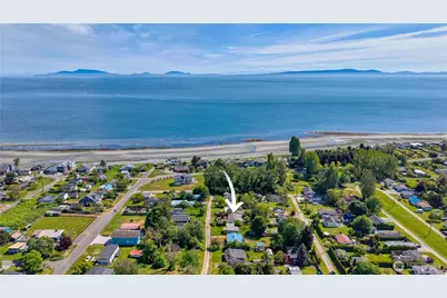 689 Deer Lane, Point Roberts, WA 98281 - Photo 4