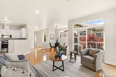 551 241st Lane SE, Sammamish, WA 98074 - Photo 6