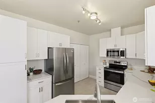 551 241st Ln SE, Sammamish, WA 98074 - Photo 10
