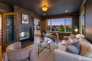 1303 E Lynn St, Seattle, WA 98102 - Photo 8